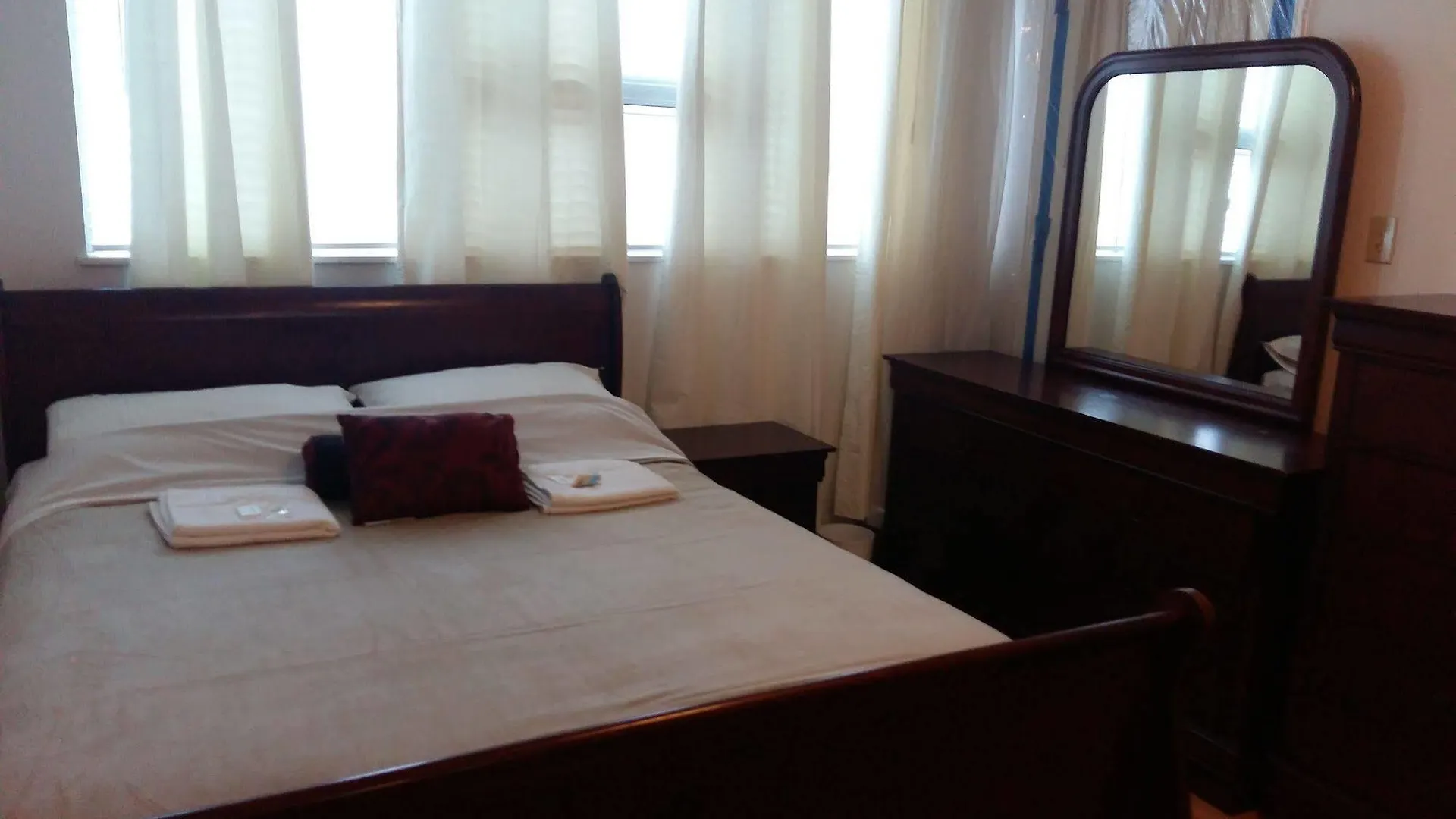 Toronto Furnished Living- Pembroke Apartment Canada